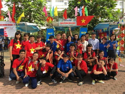 Tham gia hội trại thân thiện năm học 2017-2018 tại Trường THCS Trần Bình Trọng