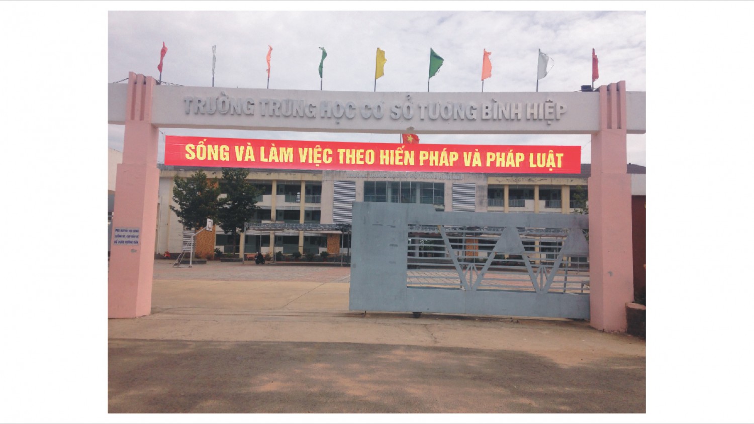 Hưởng ứng “Ngày Pháp luật nước Cộng hòa xã hội chủ nghĩa Việt Nam” năm 2020